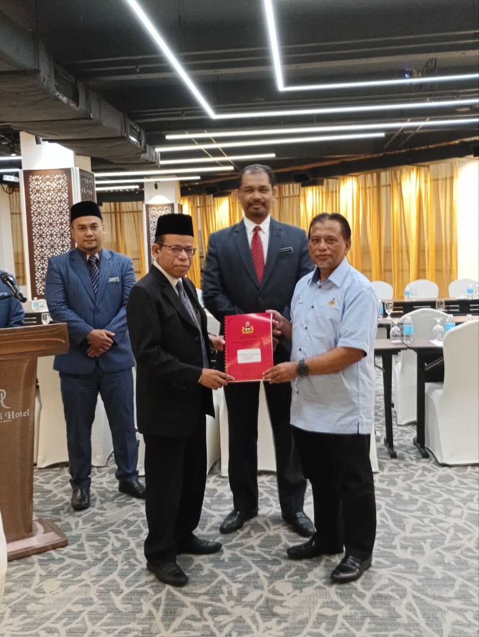 MAJLIS HI TEA JASAMU DIKENANG MANTAN YANG DIPERTUA MAJLIS DAERAH GUA MUSANG