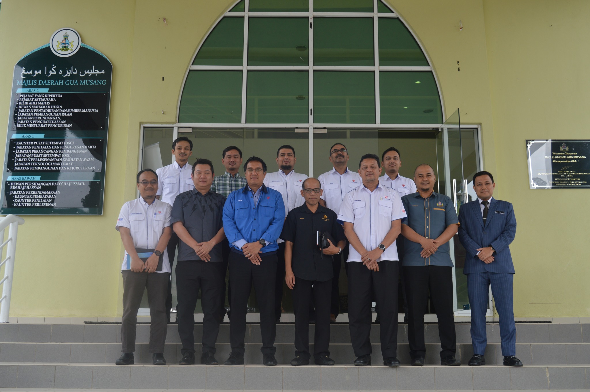 PERBENTANGAN CADANGAN PROJEK PEMBANGUNAN SOLAR TERAPUNG HIDRO-HYBRID (HHFS) DI GUA MUSANG OLEH TNB GENCO