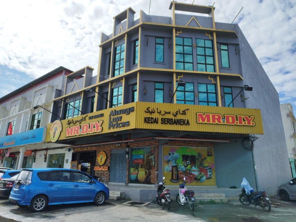 Mr%20DIY%20Gua%20Musang