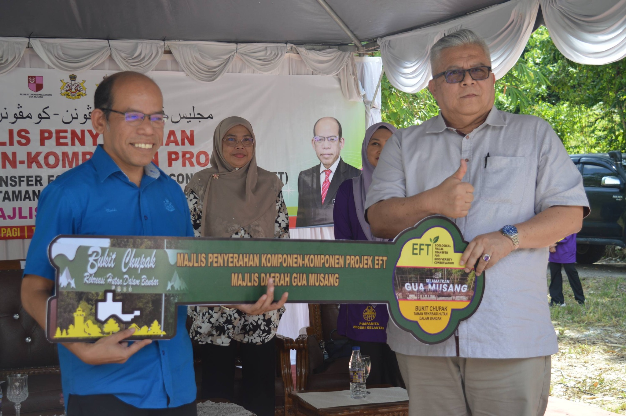MAJLIS PENYERAHAN KOMPONEN PROJEK EFT BUKIT CHUPAK GUA MUSANG – TAMAN REKREASI HUTAN DALAM BANDAR KEPADA MDGM
