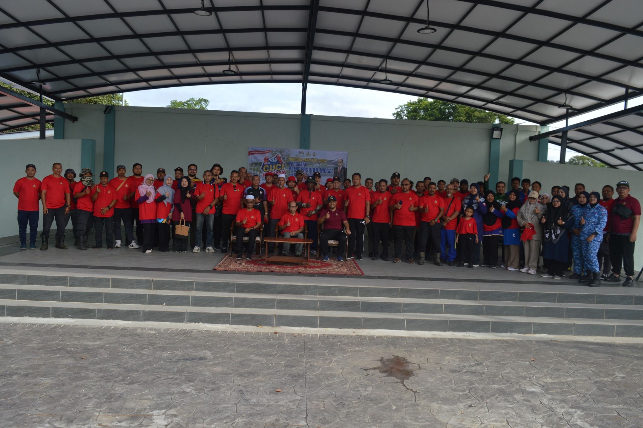 33 Adf4218f